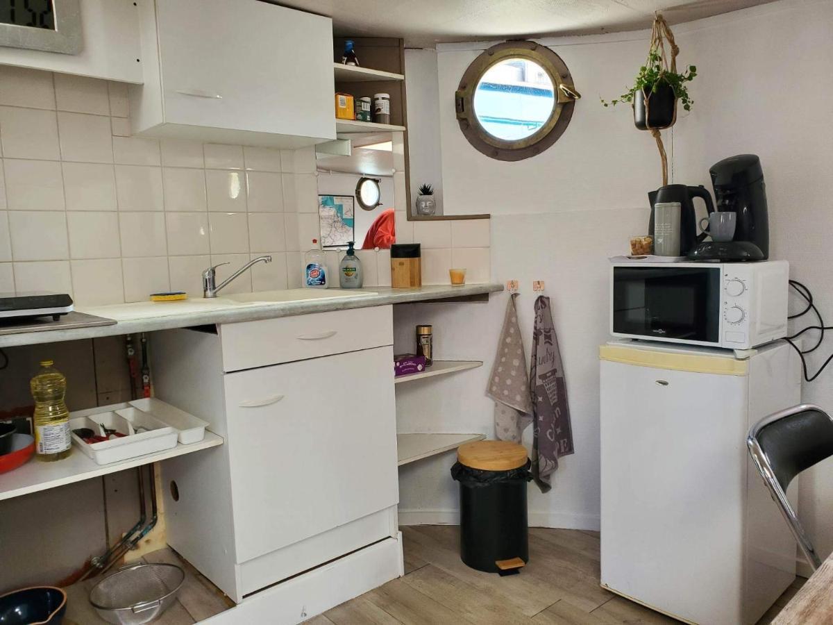 Peniche "Louise Michel" Sejournez Dans L'Appartement Du Capitaine, Offrez Vous Une Experience Inoubliable Au Fil De L'Eau Douai Exterior foto